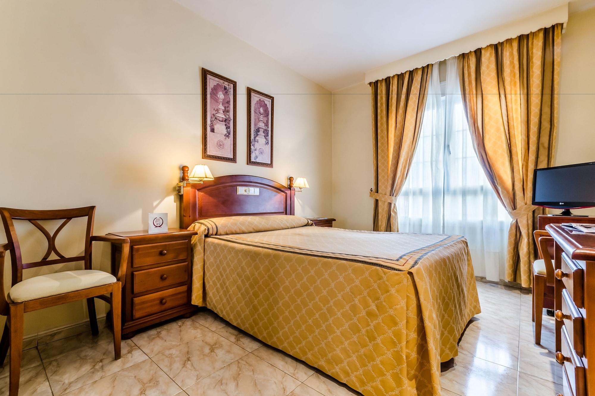 Roma Aurea Hotel ตาลาเวรา เดลา เรย์นา ภายนอก รูปภาพ