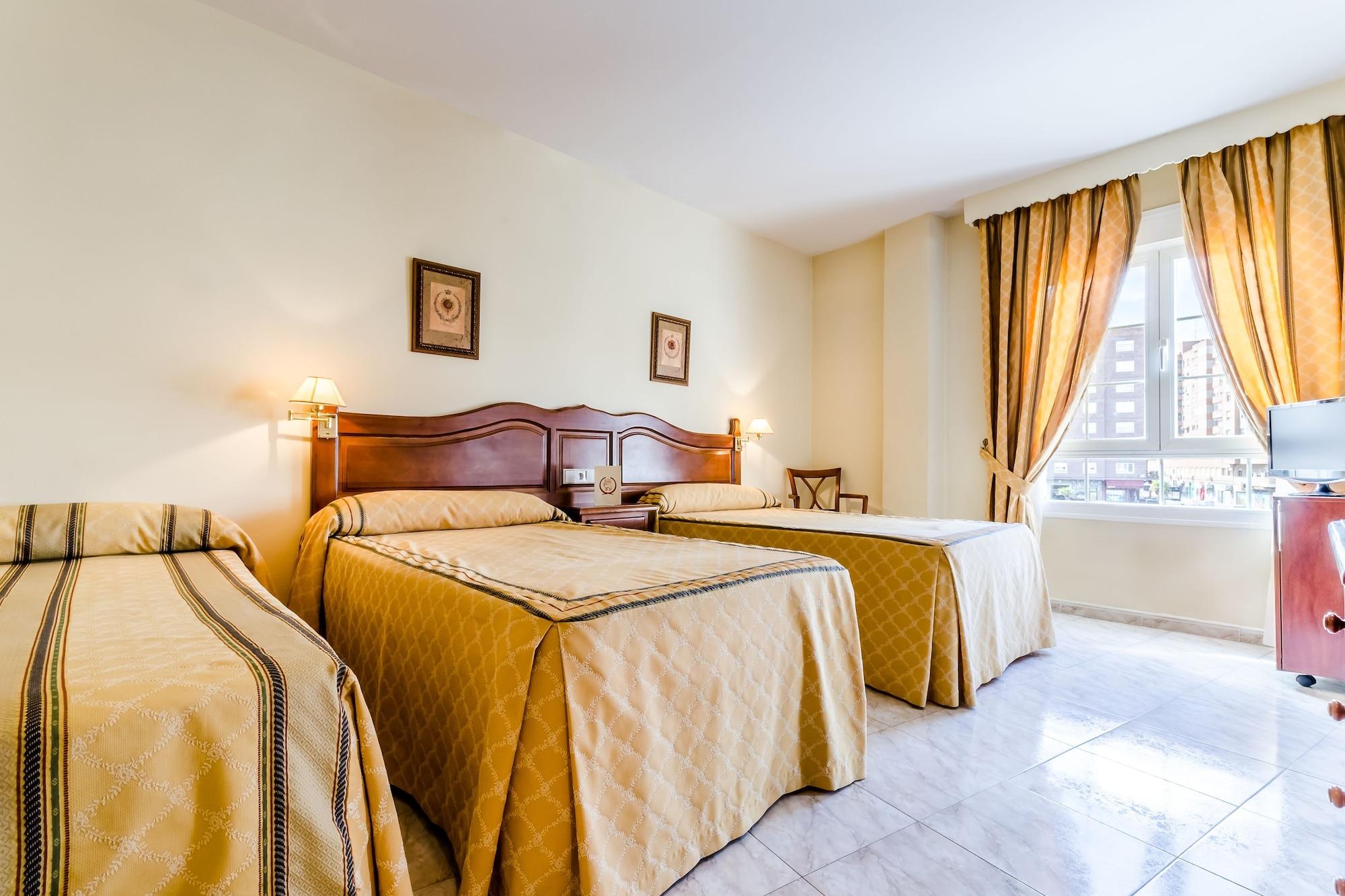 Roma Aurea Hotel ตาลาเวรา เดลา เรย์นา ภายนอก รูปภาพ