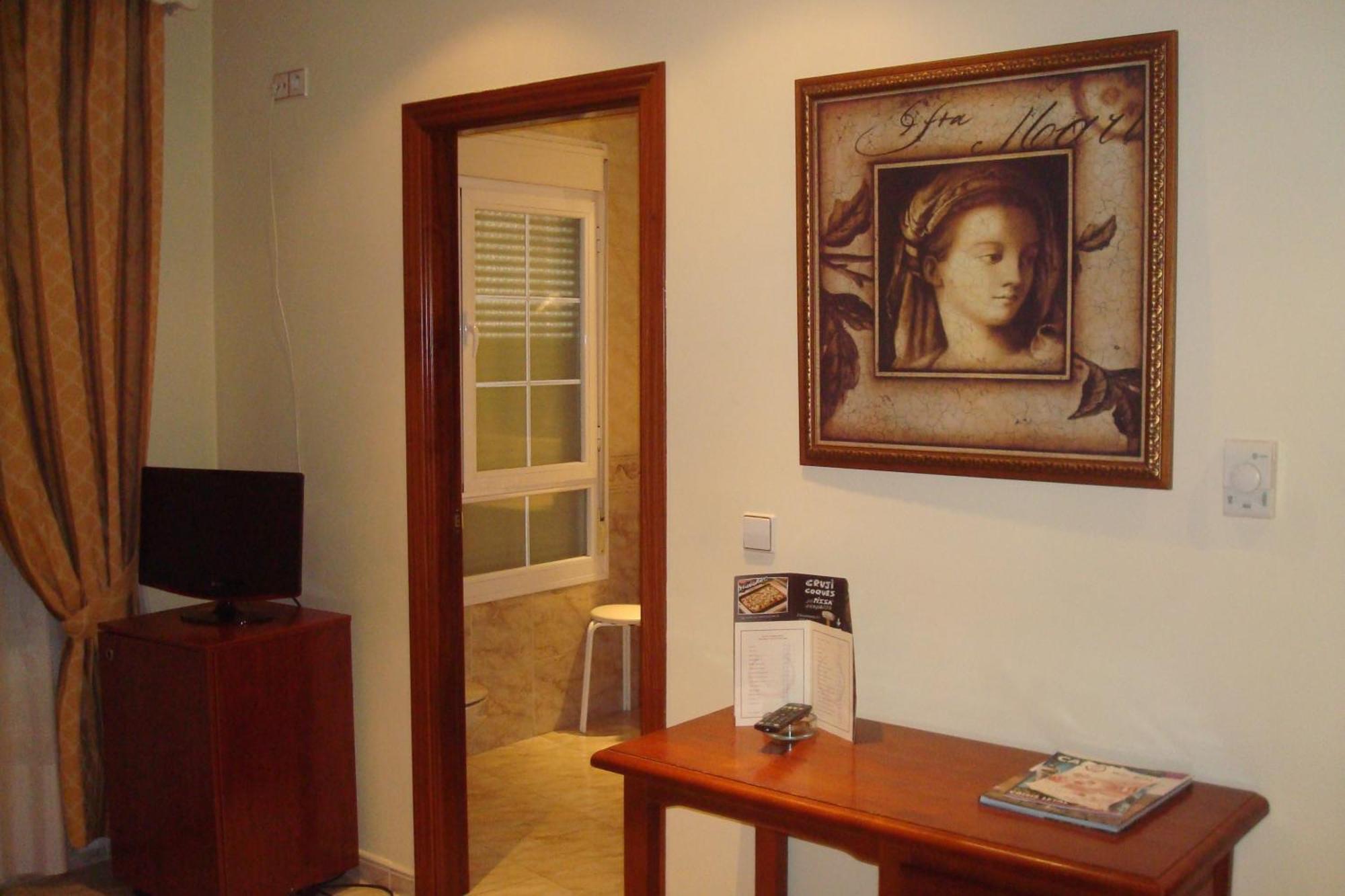 Roma Aurea Hotel ตาลาเวรา เดลา เรย์นา ภายนอก รูปภาพ